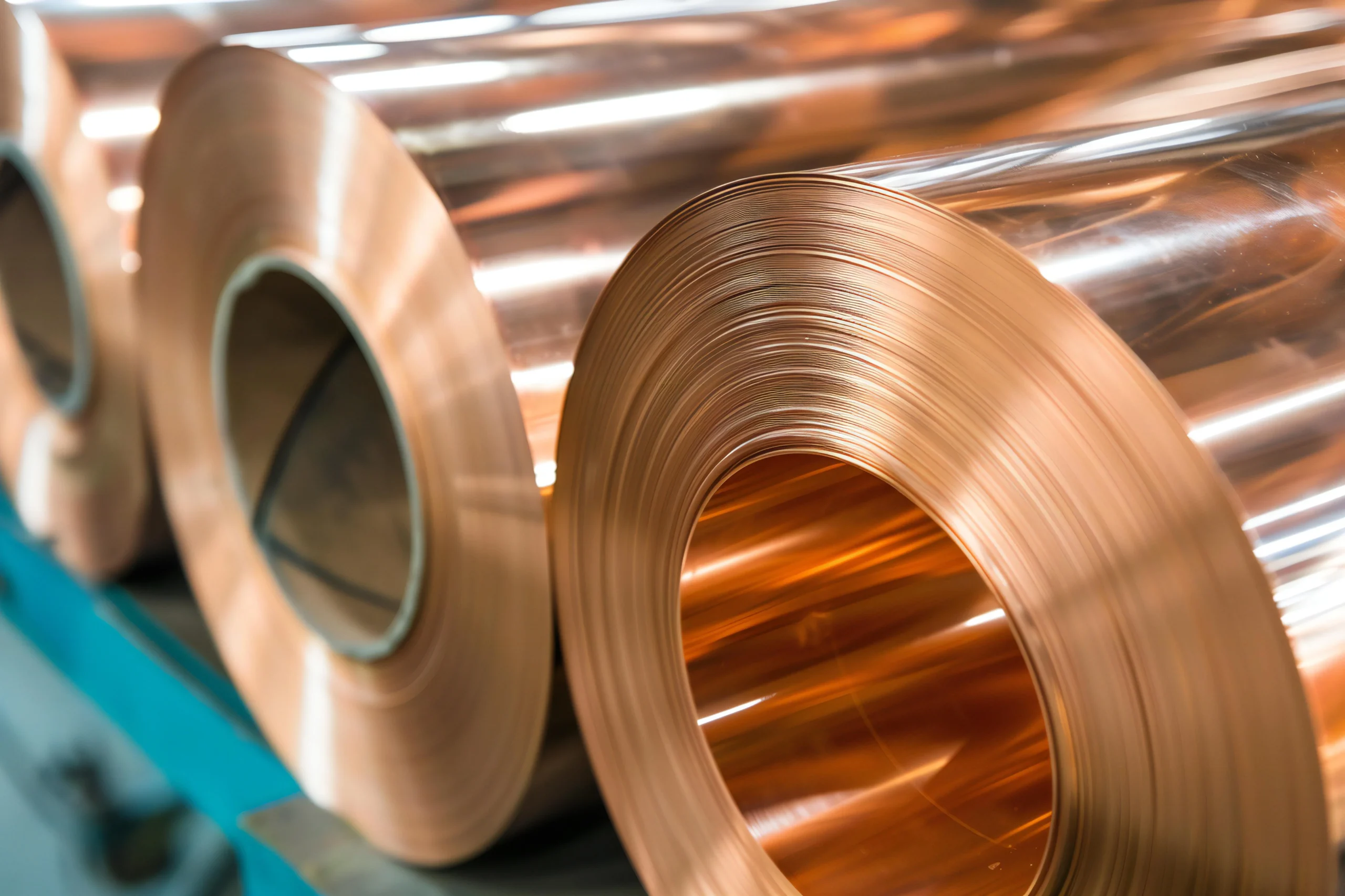 breathtaking-close-up-copper-sheet-metal-roll-product-photography